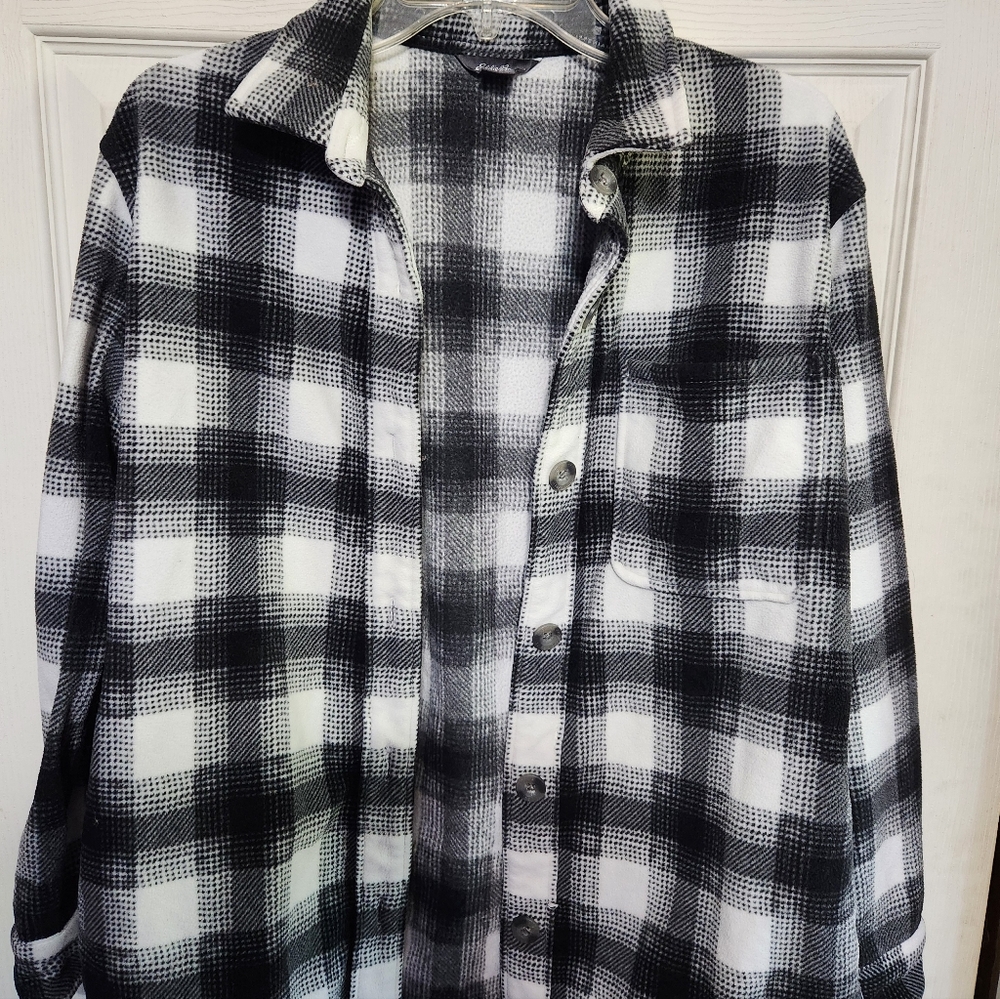 Womens Eddie Bauer Black and White Plaid Button-Up Shirt - Picture 4 of 9